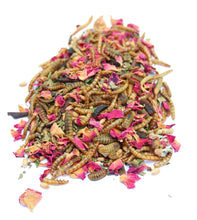 BEE A Beautiful Hen Herbal Treat With Mealworms, Wheat, Bee Pollen, & Rose Petals For Chickens 4 lb